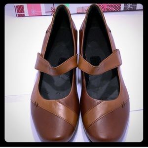 NWOT ZIERA Rubber Sole Zimmer Heel Sandal.: 8.5